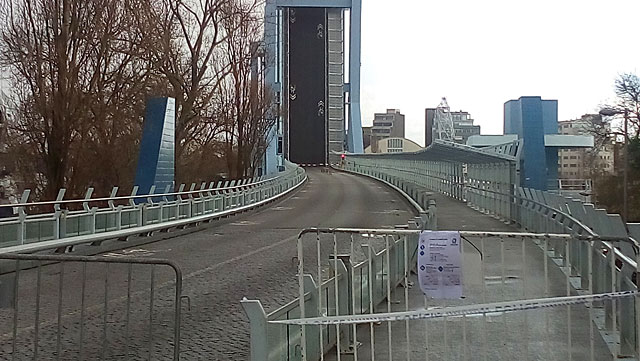 Ponte Móvel de Leça