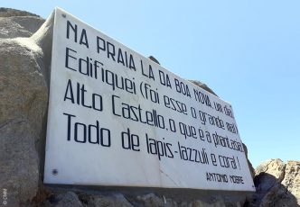 Câmara substitui placa evocativa de António Nobre