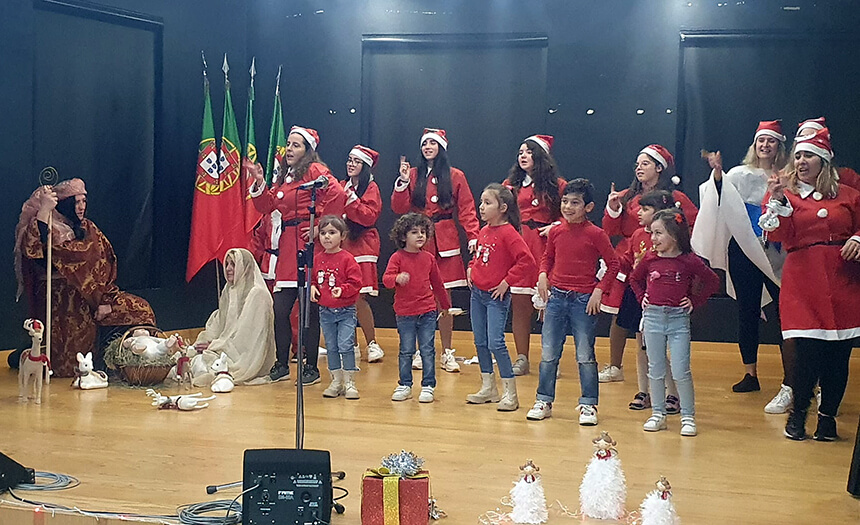 Momento teatral pelas Marchas de Avilhó que