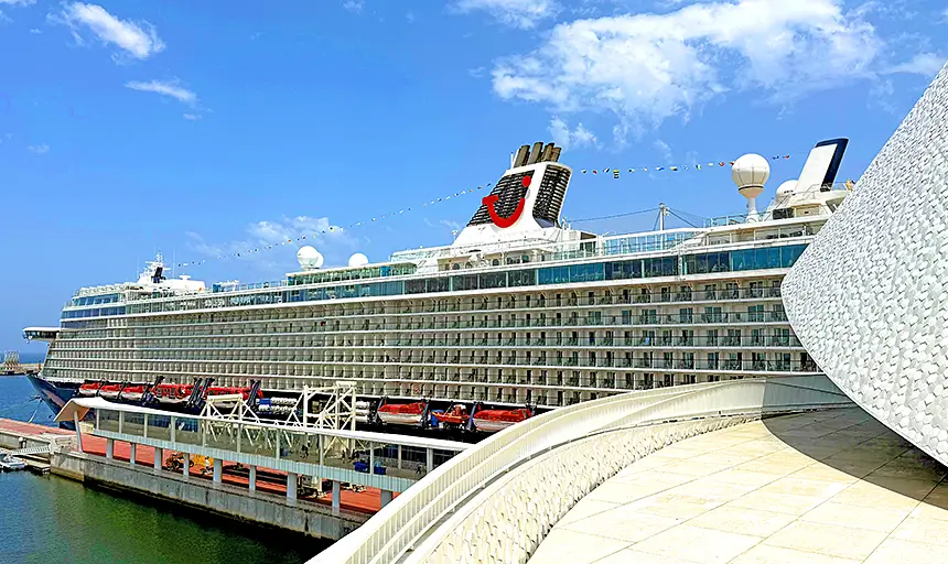 Mein Schiff 4 - TUI Cruises