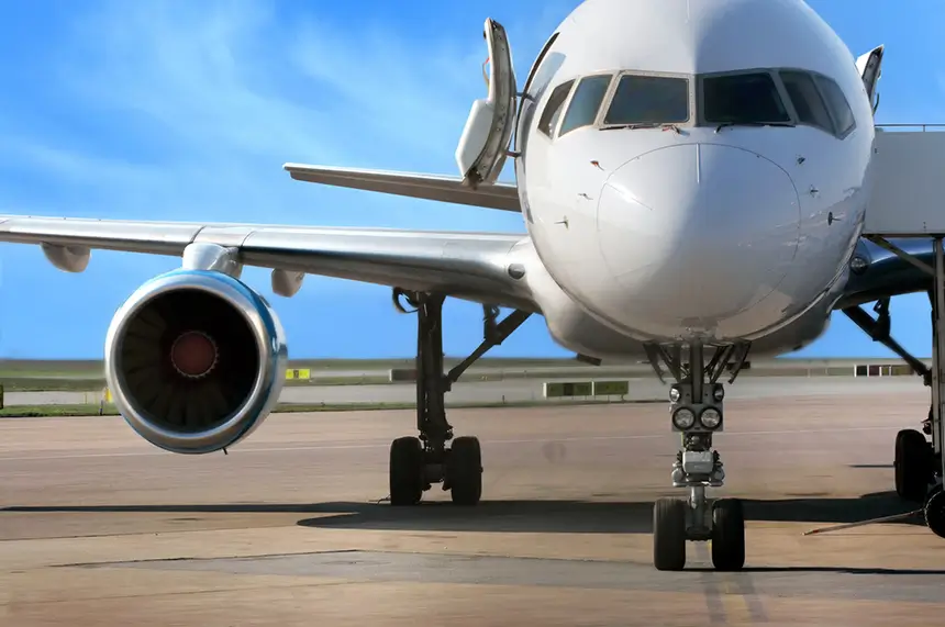 Avião - Aeroporto