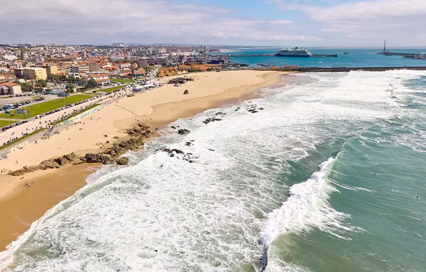 Vista aérea da Praia de Leça da Palmeira