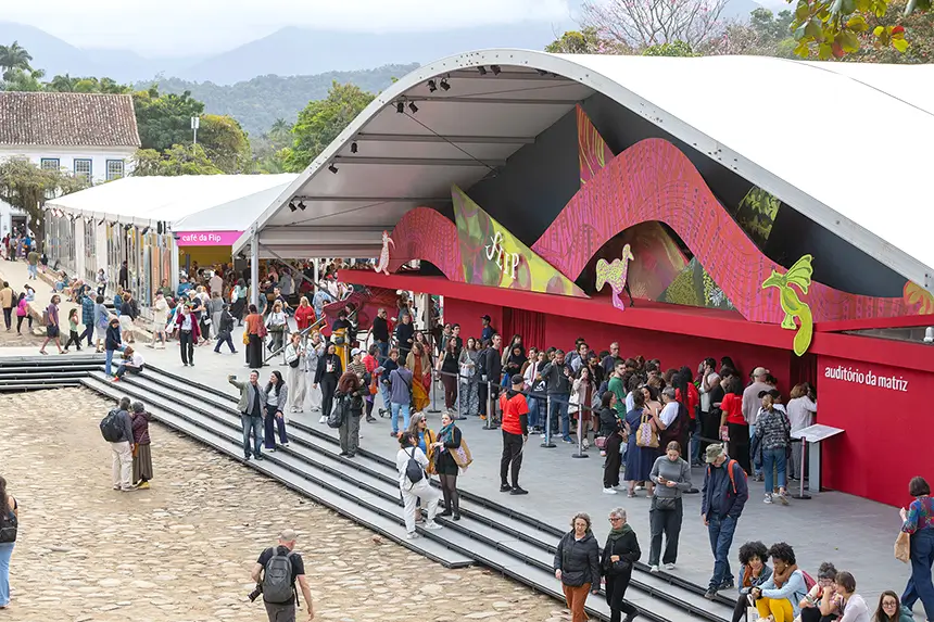 Casa da Arquitetura estreia-se na Festa Literária de Paraty